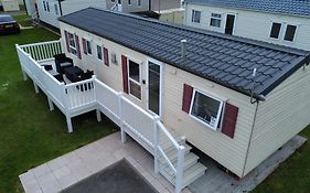 F04 Dawlish Sands 4 Bedroom 8 Berth Static